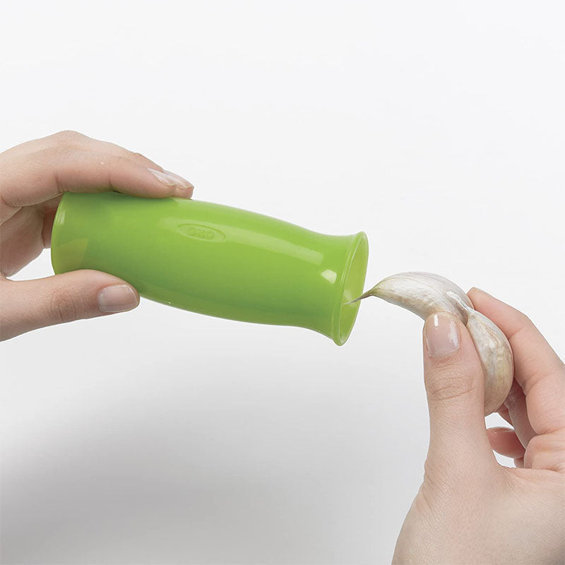 OXO GG GARLIC PEELER CLEAR - OXO - Compralo en CorinneRegalos.com