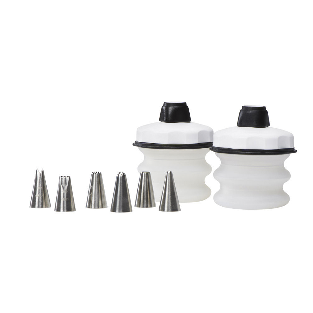 OXO GG 8 PIECE BAKER´S SILICONE DECORATING BOTTLE KIT BLACK - Disponible en Corinne Regalos