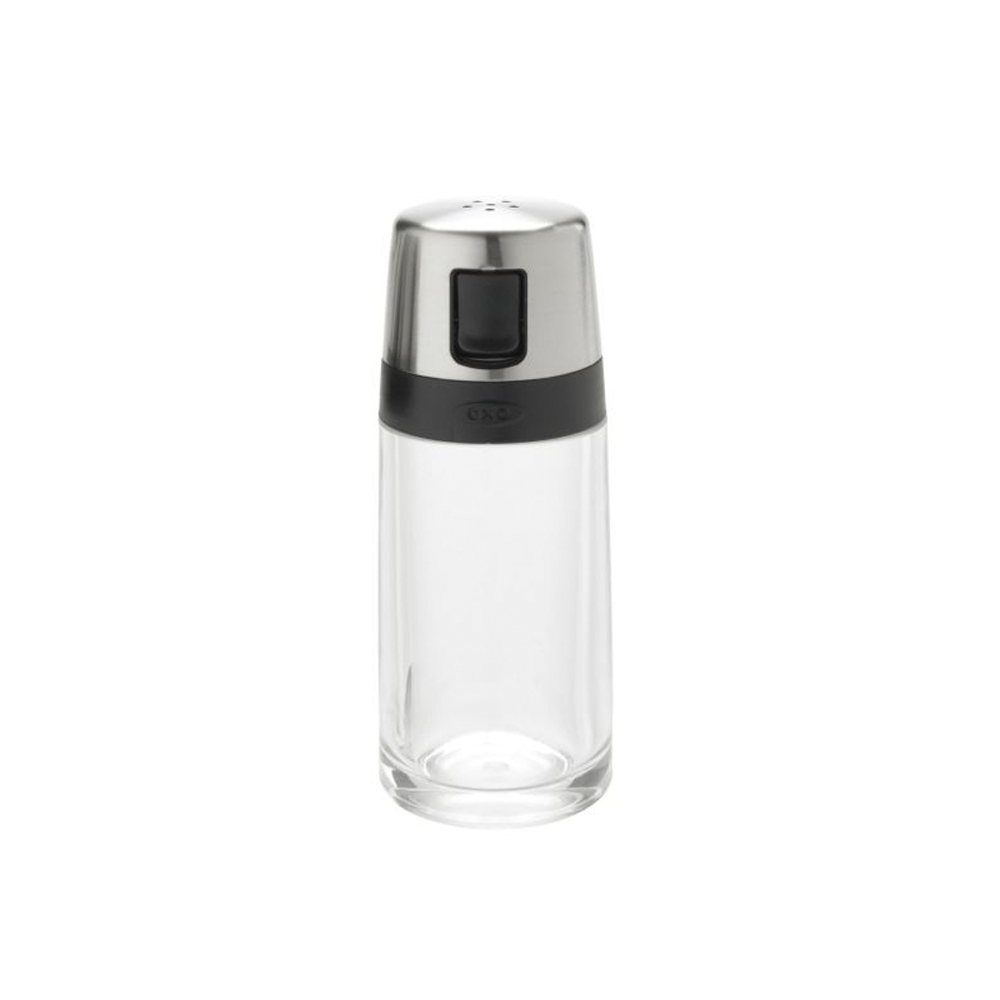 OXO GG SALT SHAKER - Disponible en Corinne Regalos