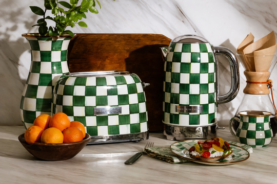 Mackenzie-Childs Electrics: arte y diseño que transforman tu cocina