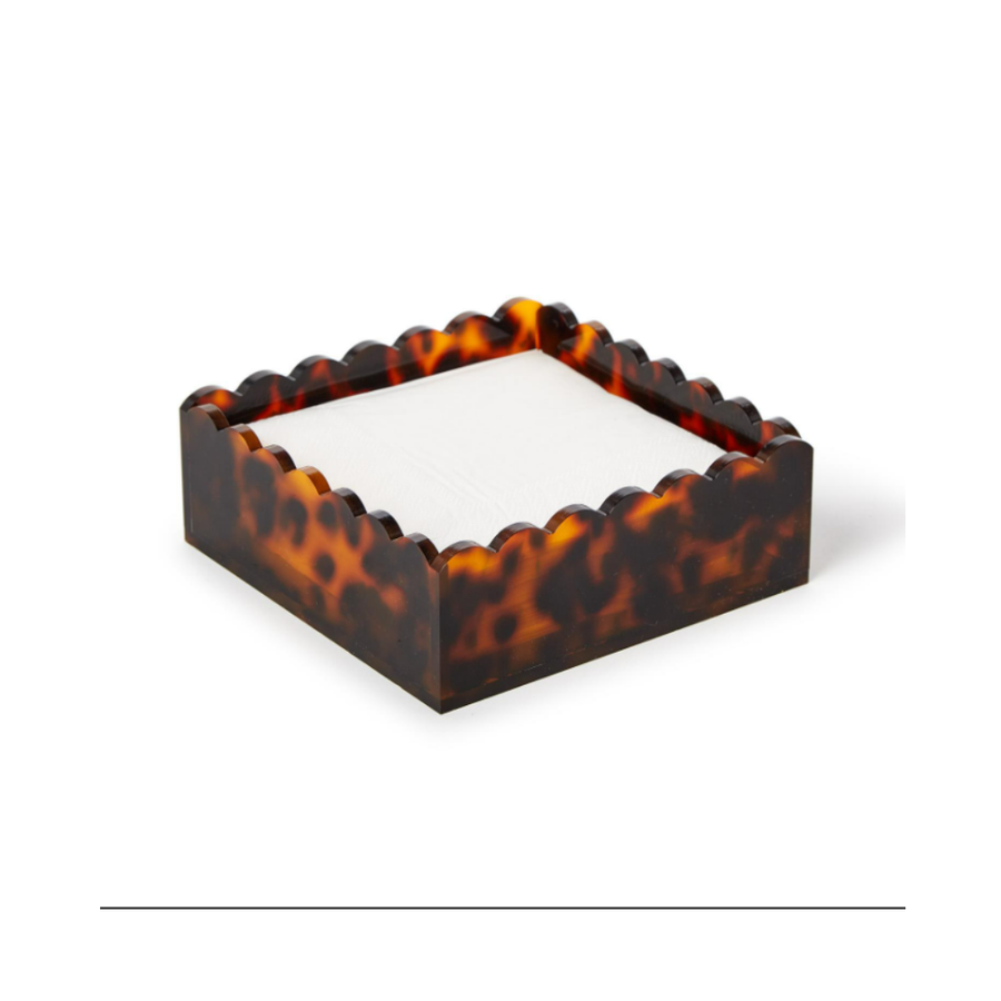 TORTOISE PRINT SCALLOPED EDGE ACRYLIC COCKTAIL NAPKIN HOLDER - TWO'S COMPANY - Compralo en CorinneRegalos.com