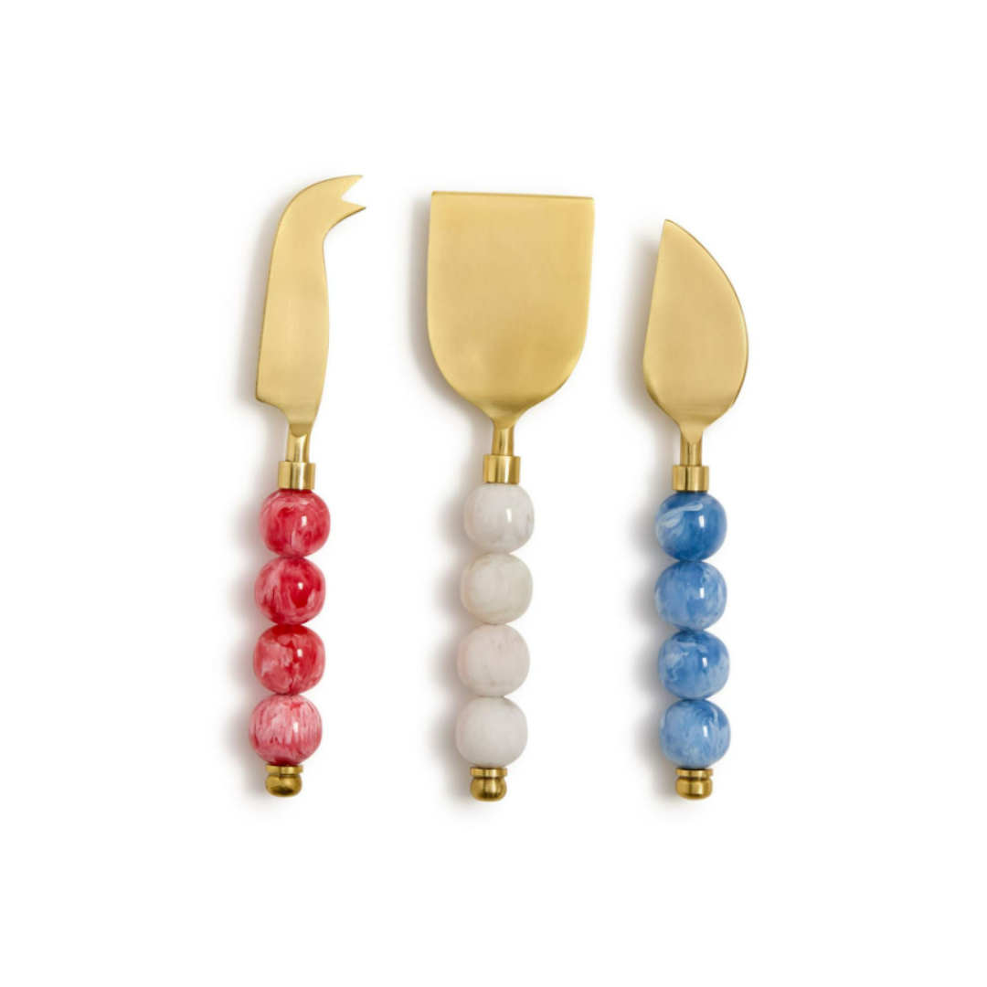 S/3 RED, WHITE AND BLUE CHEESE KNIVES IN GIFT BOX - TWO'S COMPANY - Compralo en CorinneRegalos.com
