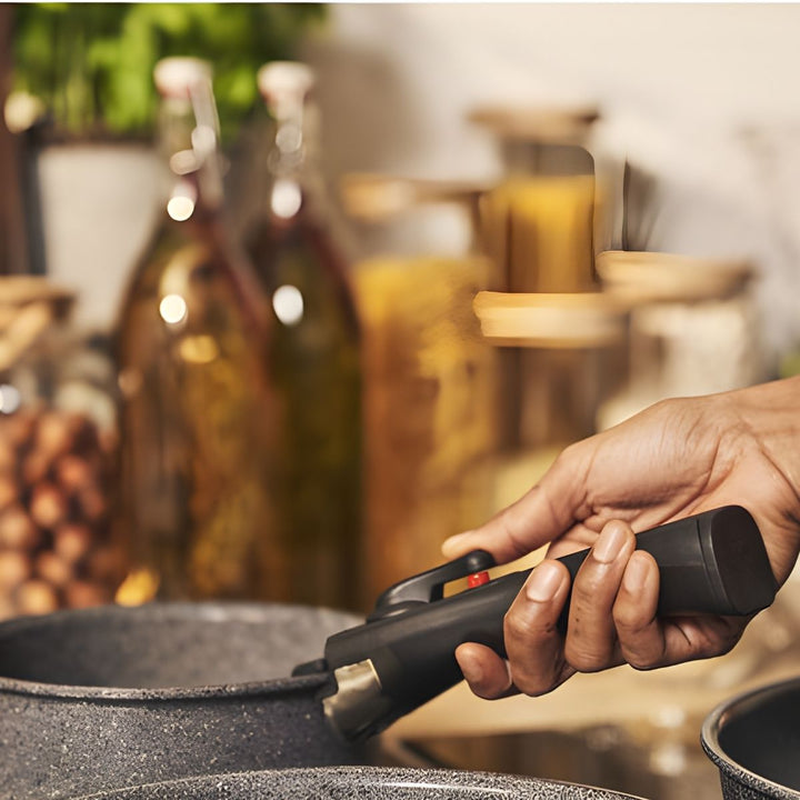 TORRE Handle black bakelite