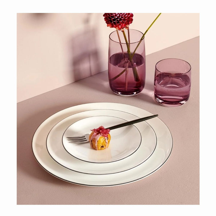 PLATO LINEA NEGRA