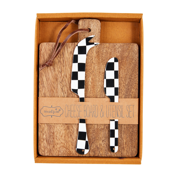 CHECKERED CHEESE BOARD & UTENSIL SET - MUD PIE - Compralo en CorinneRegalos.com