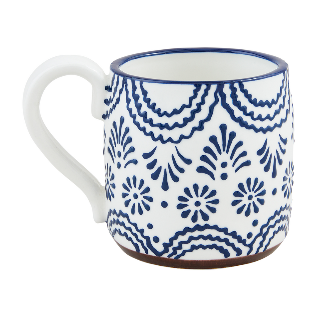 WAVY LINE BLUE FLORAL MUG - MUD PIE - Compralo en CorinneRegalos.com