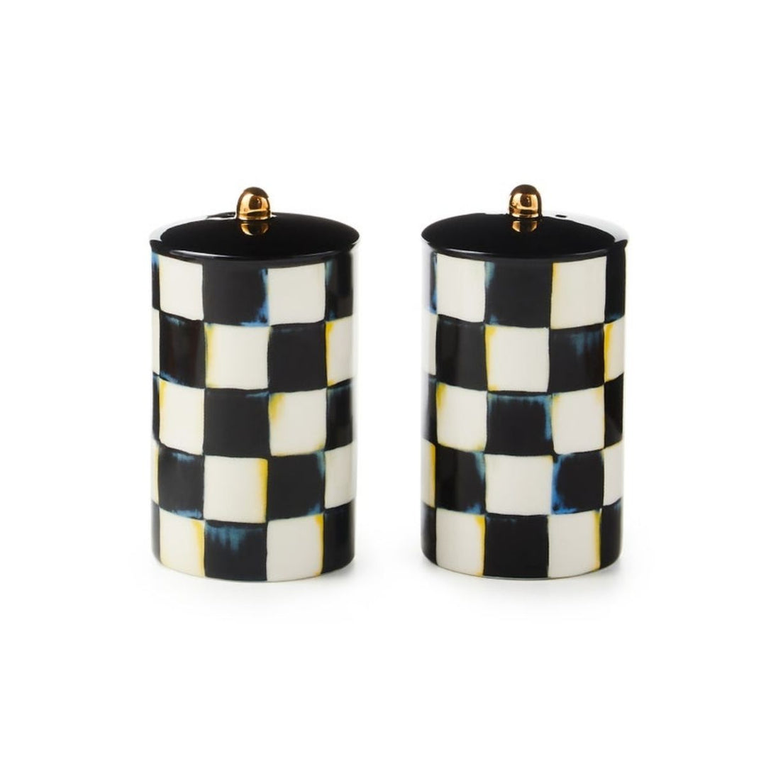 COURTLY CHECK FARMHOUSE SALT & PEPPER SET - MACKENZIE-CHILDS - Compralo en CorinneRegalos.com
