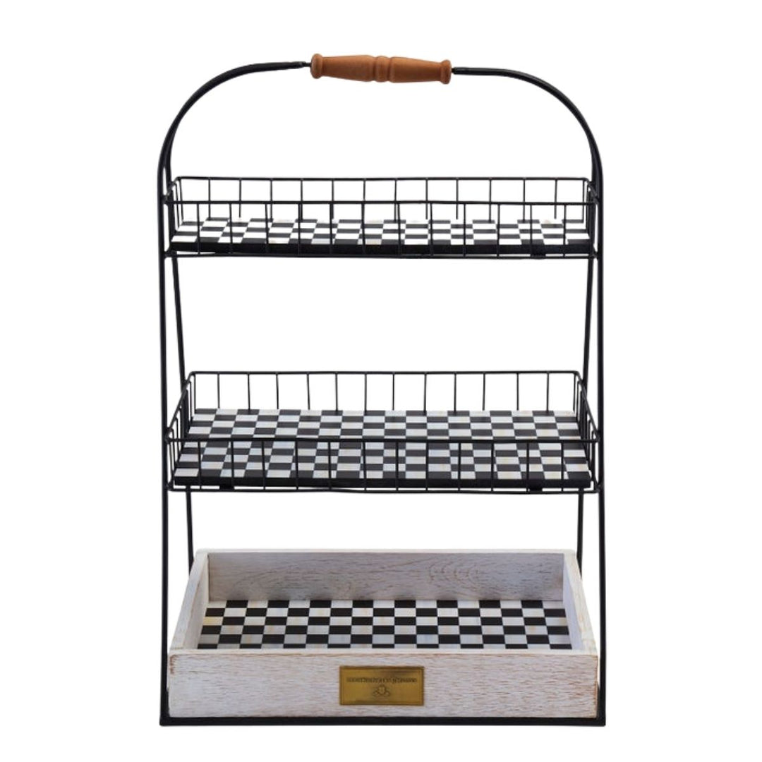 FARMHOUSE TIERED STAND - MACKENZIE-CHILDS - Compralo en CorinneRegalos.com