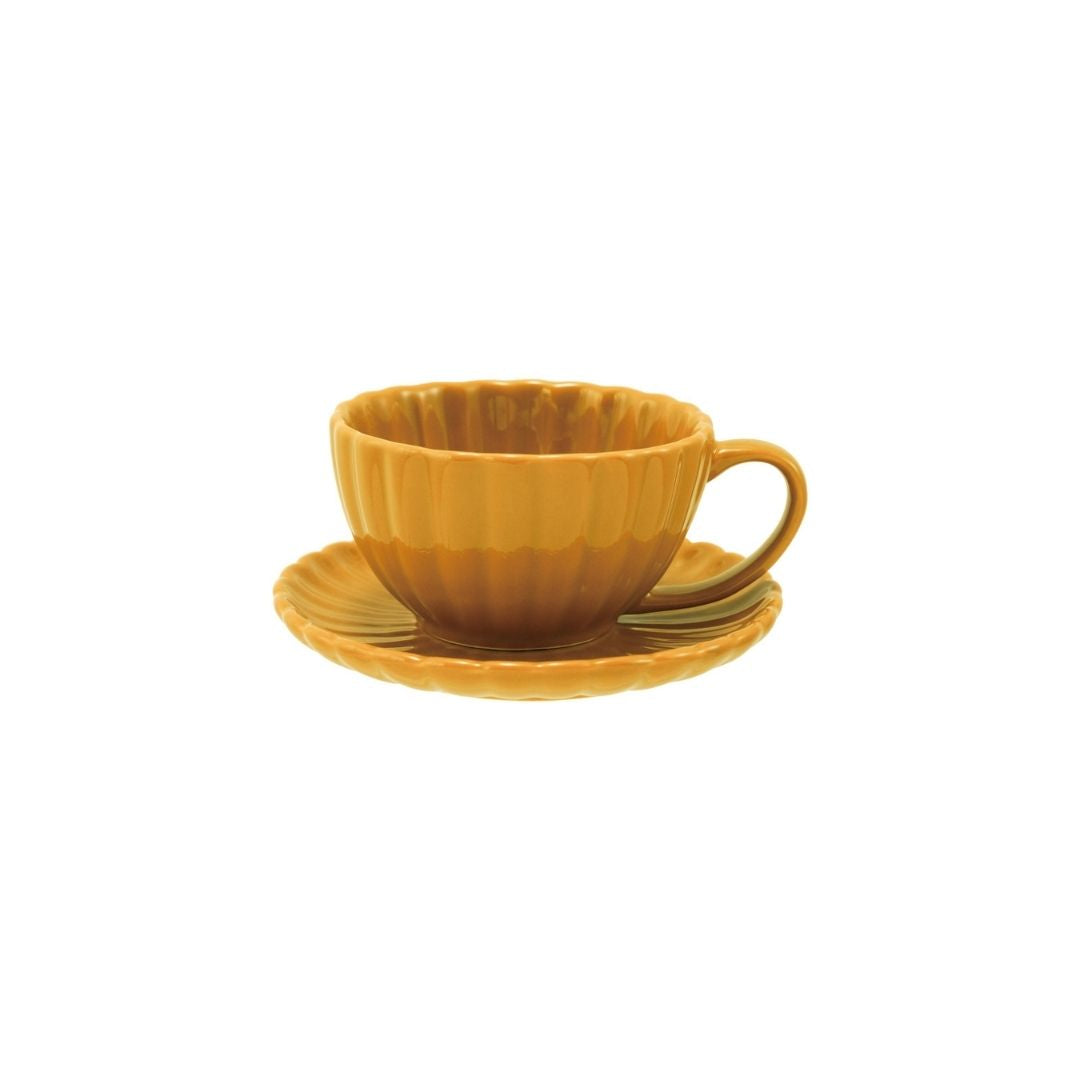 "S/2 6""Rdx3""H Stoneware Pleated Mug w Saucer Mustard, EOWV" - CREATIVE COOP - Compralo en CorinneRegalos.com