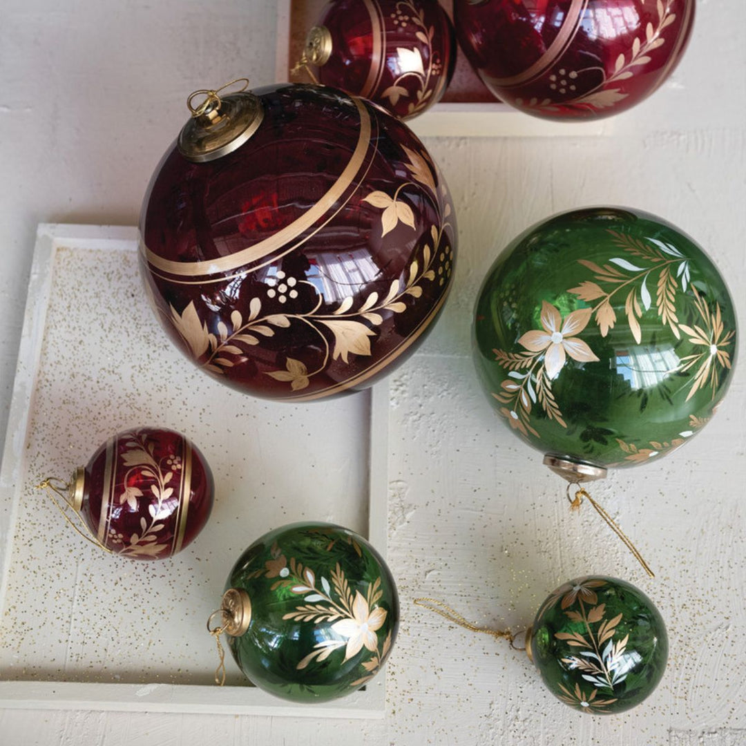 10RD GLASS BALL ORNAMENT