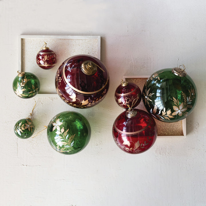 5RD GLASS BALL ORNAMENT W