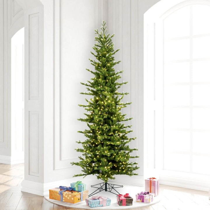 ÁRBOL DE LÁPICES DE NAVIDAD ARTIFICIAL DE PINO MOUTAUK 7.5 X 38 CON 750 LUCES LED