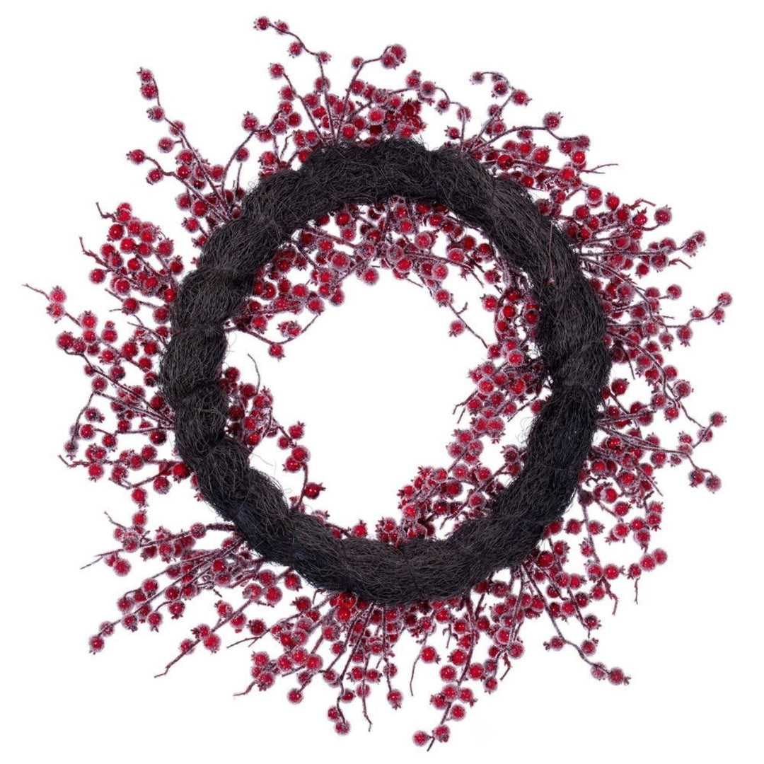 28  WINTER ICY RED BERRY WREATH