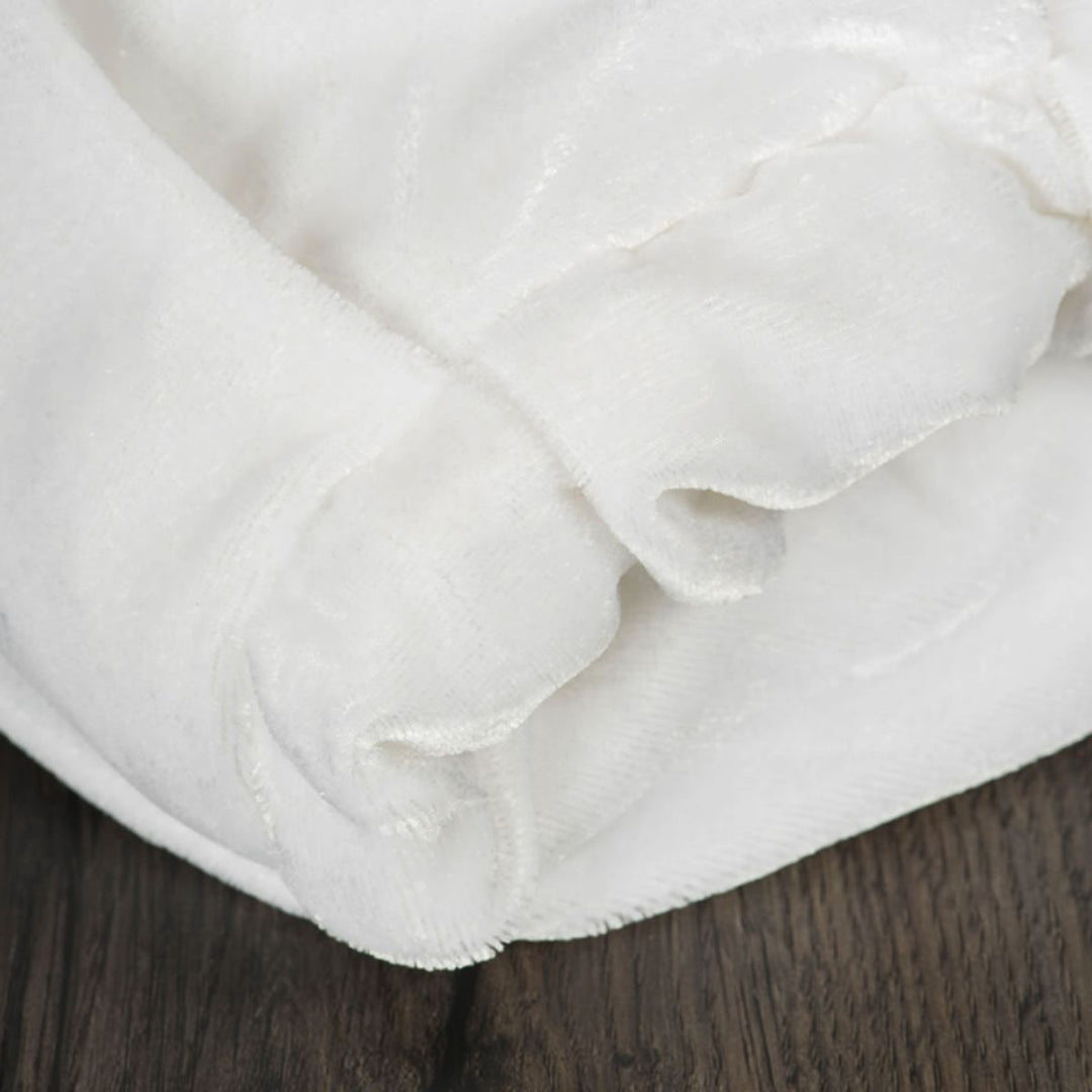 72 PLUSH WHITE VELVET TREESKIRT