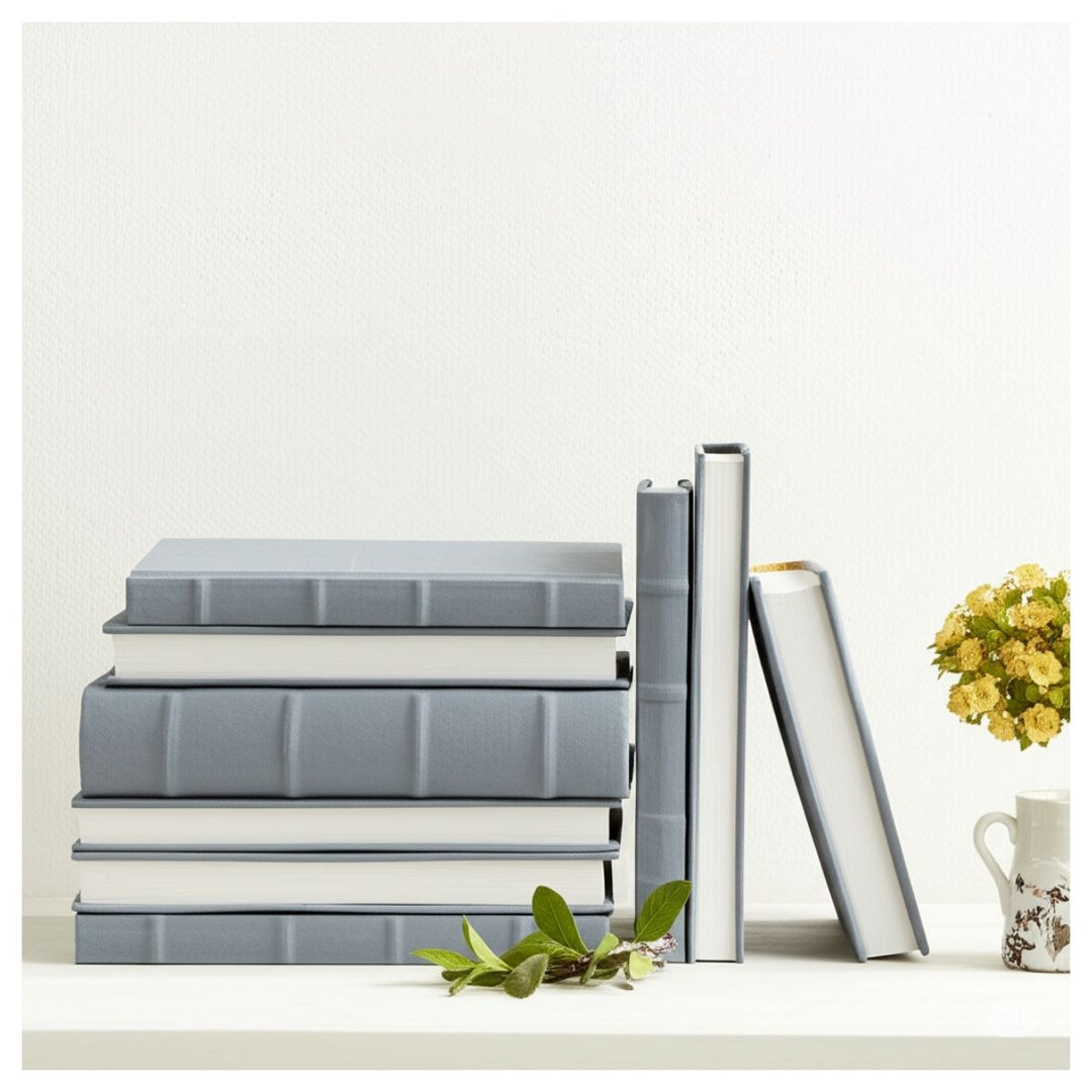 GRAD. SIZES 12H X 9W X 1D