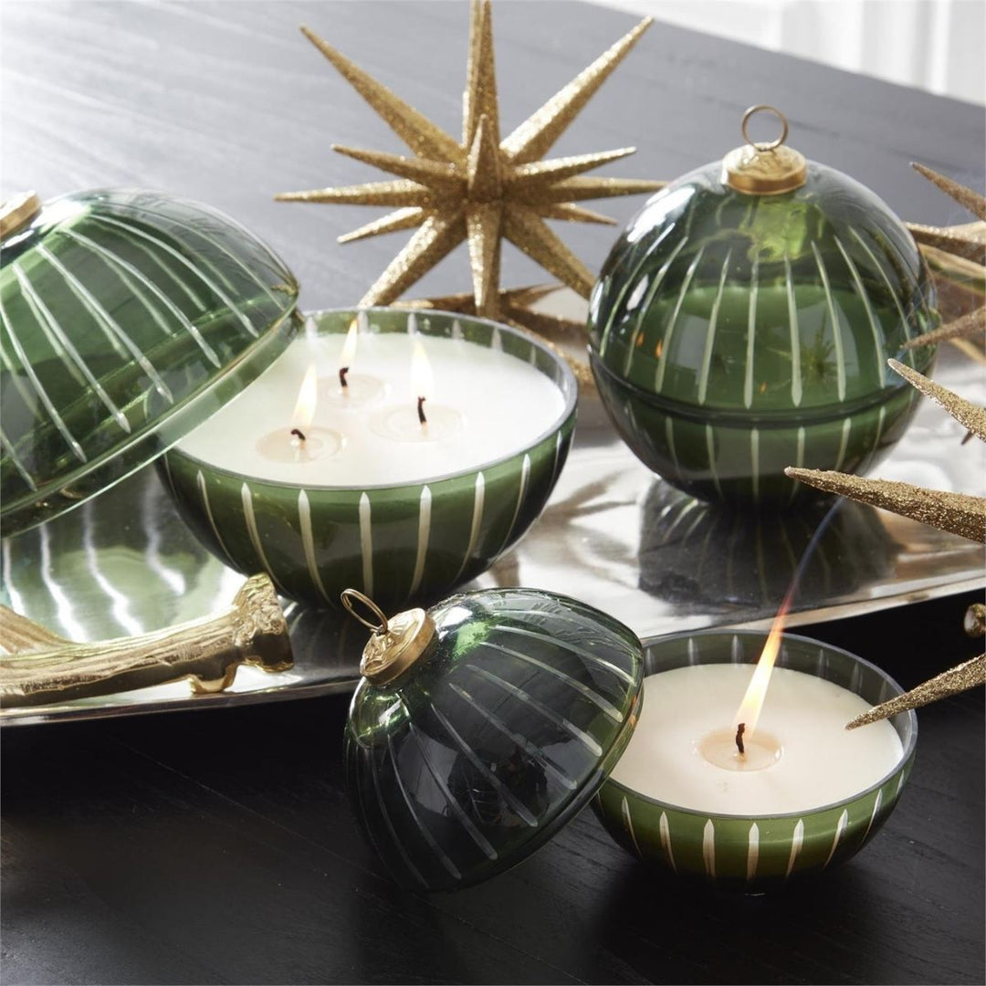 [4/16] | ASSORTED 7 INCH GREEN ETCHED GLASS FILLED ORNAMENT