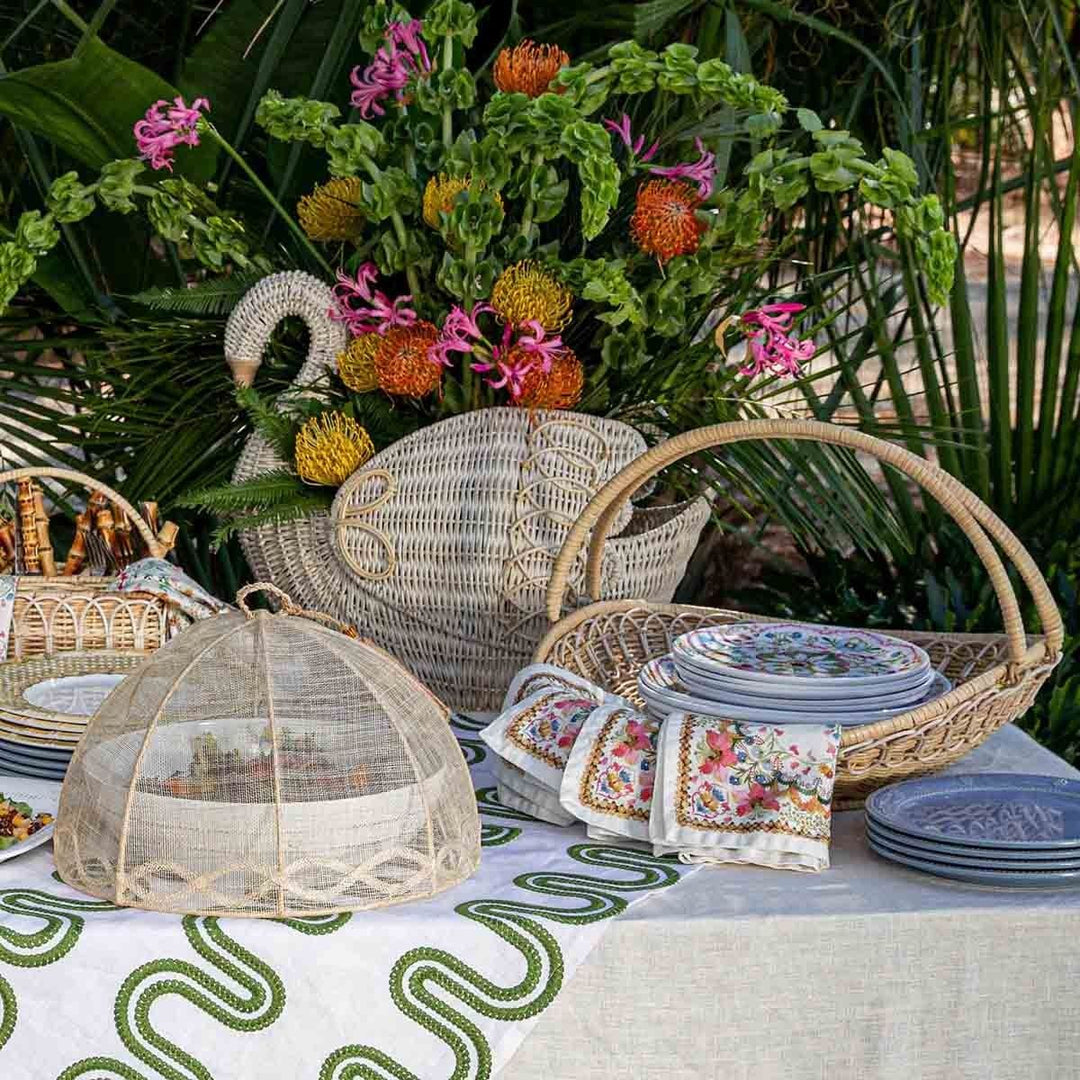 PROVENCE RATTAN MEDIUM SWAN BASKET - WHITEWASH