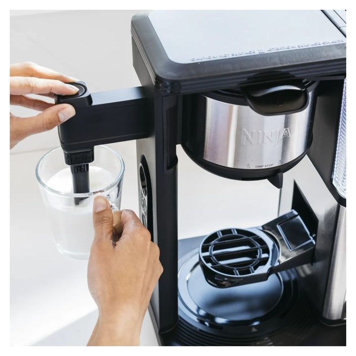 SPECIALTY COFFEE MAKER 4 ESTILOS DE PREPARACIÓN CLÁSICO, INTENSO, FRÍO
