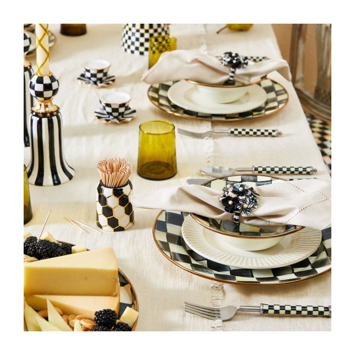 COURTLY CHECK CHARGER/PLATE