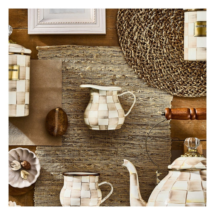 MOCHA CHECK CREAMER
