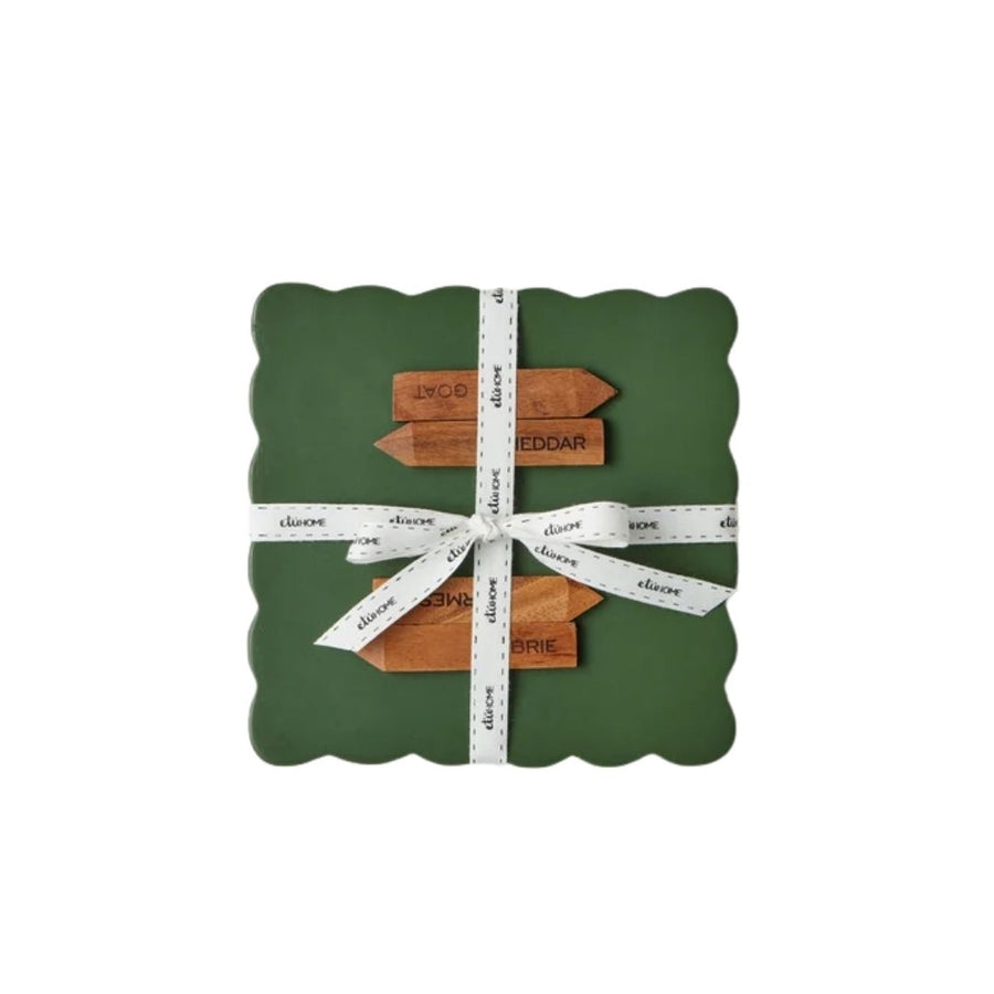 SQUARE SCALLOPED CHEESE BOARD WITH CHEESE MARKERS, SMALL, SPRUCE GREEN - ETUHOME - Compralo en CorinneRegalos.com