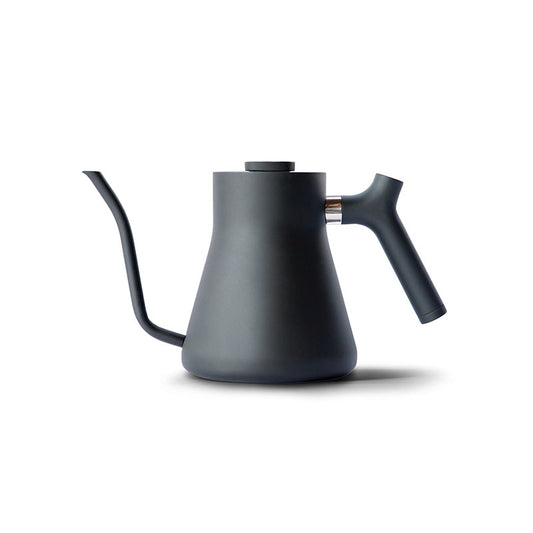 STAGG STOVETOP KETTLE (1L, MATTE BLACK) - FELLOW - Compralo en CorinneRegalos.com